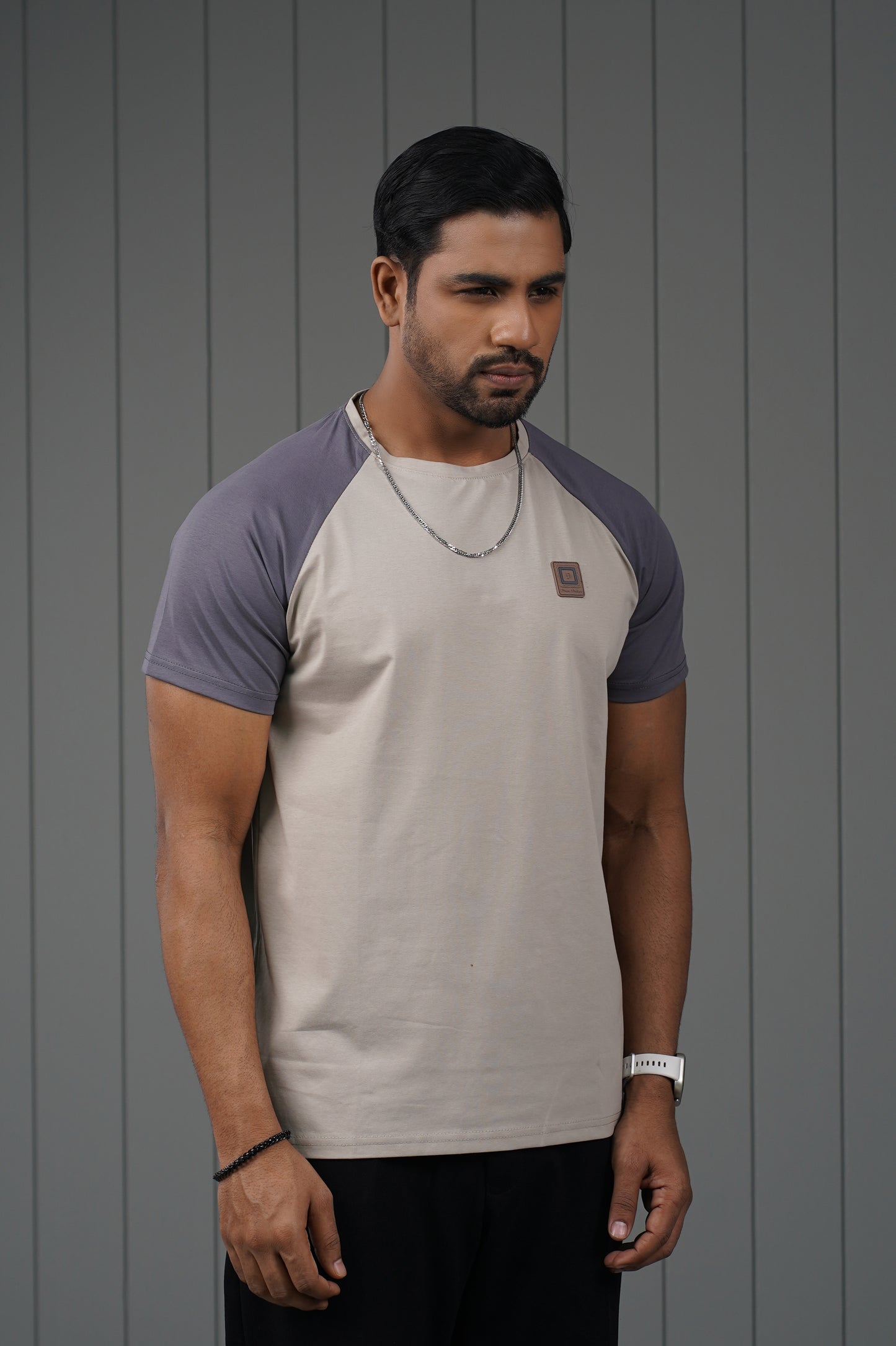 MENS T-SHIRT