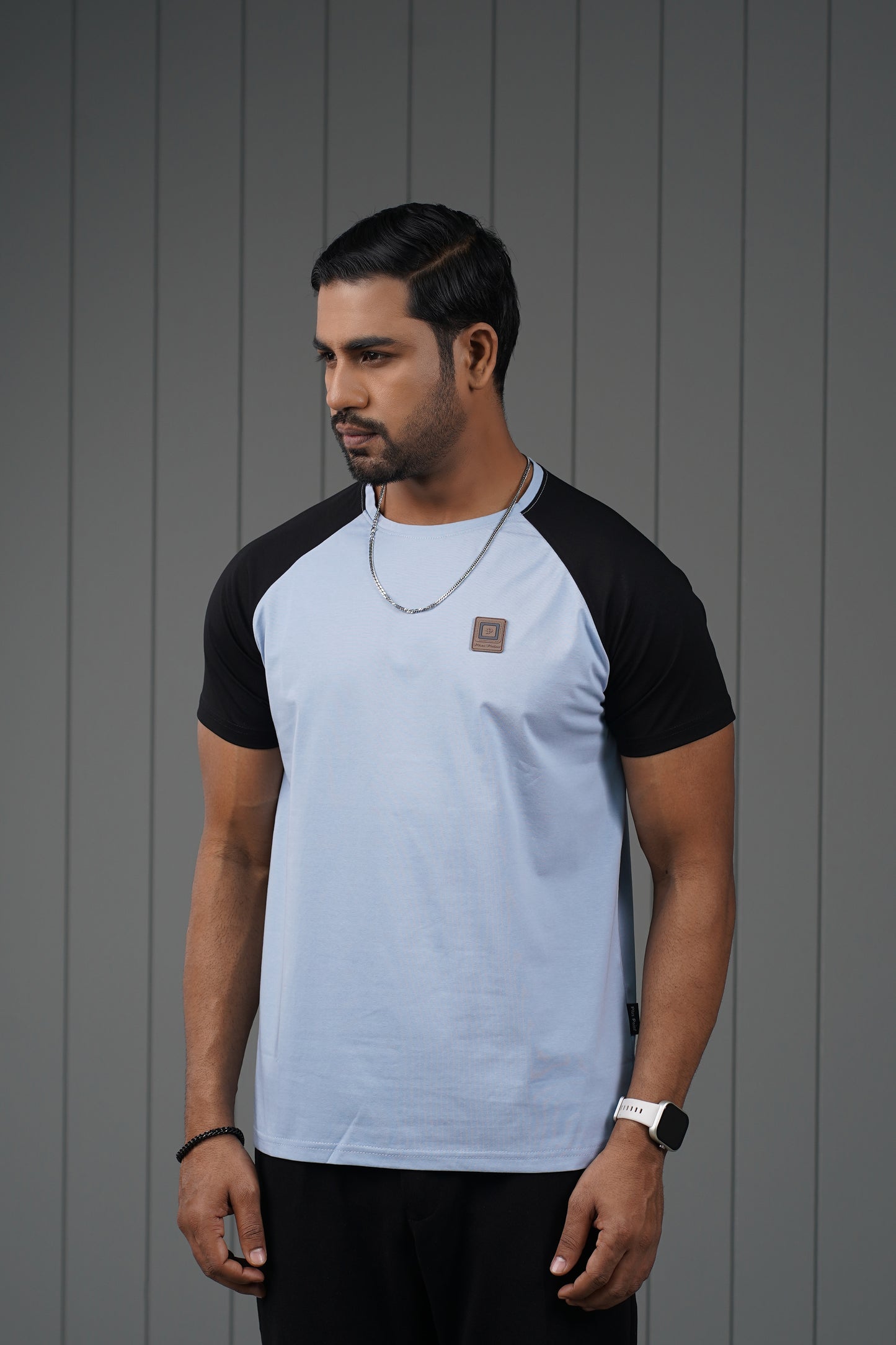 MENS T-SHIRT