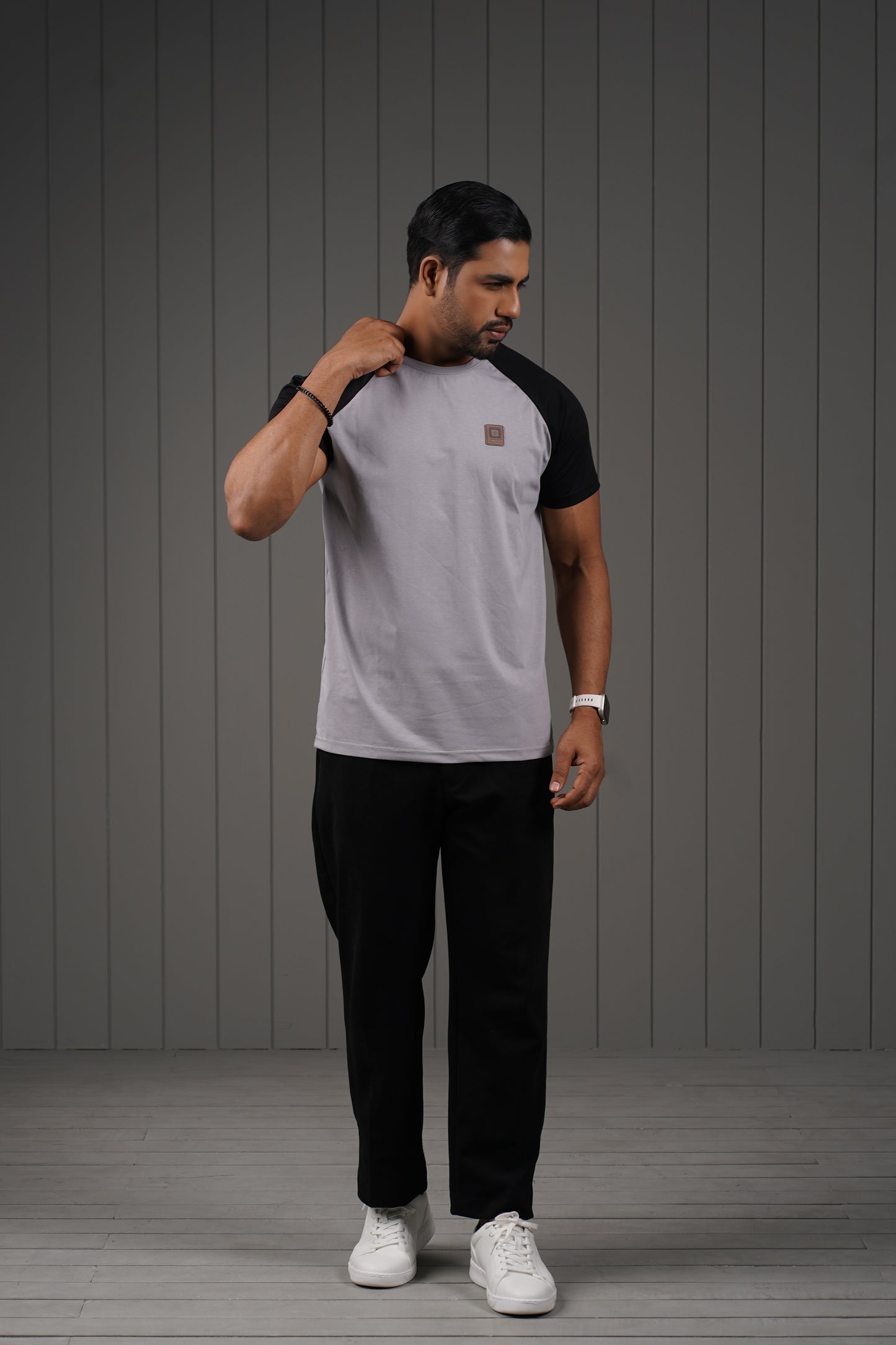MENS T-SHIRT