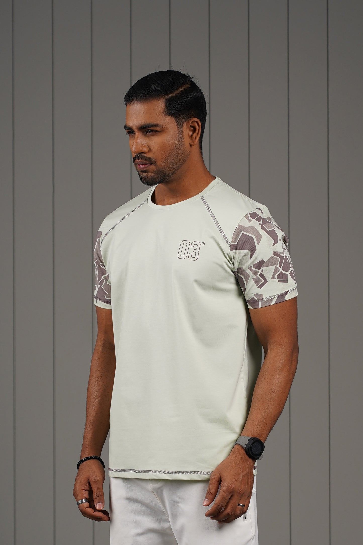 MENS T-SHIRT