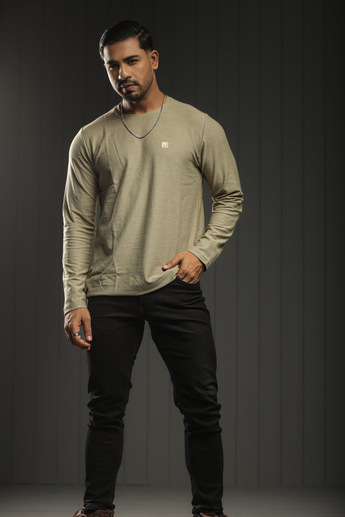 MENS FULL SLEEVE T-SHIRT