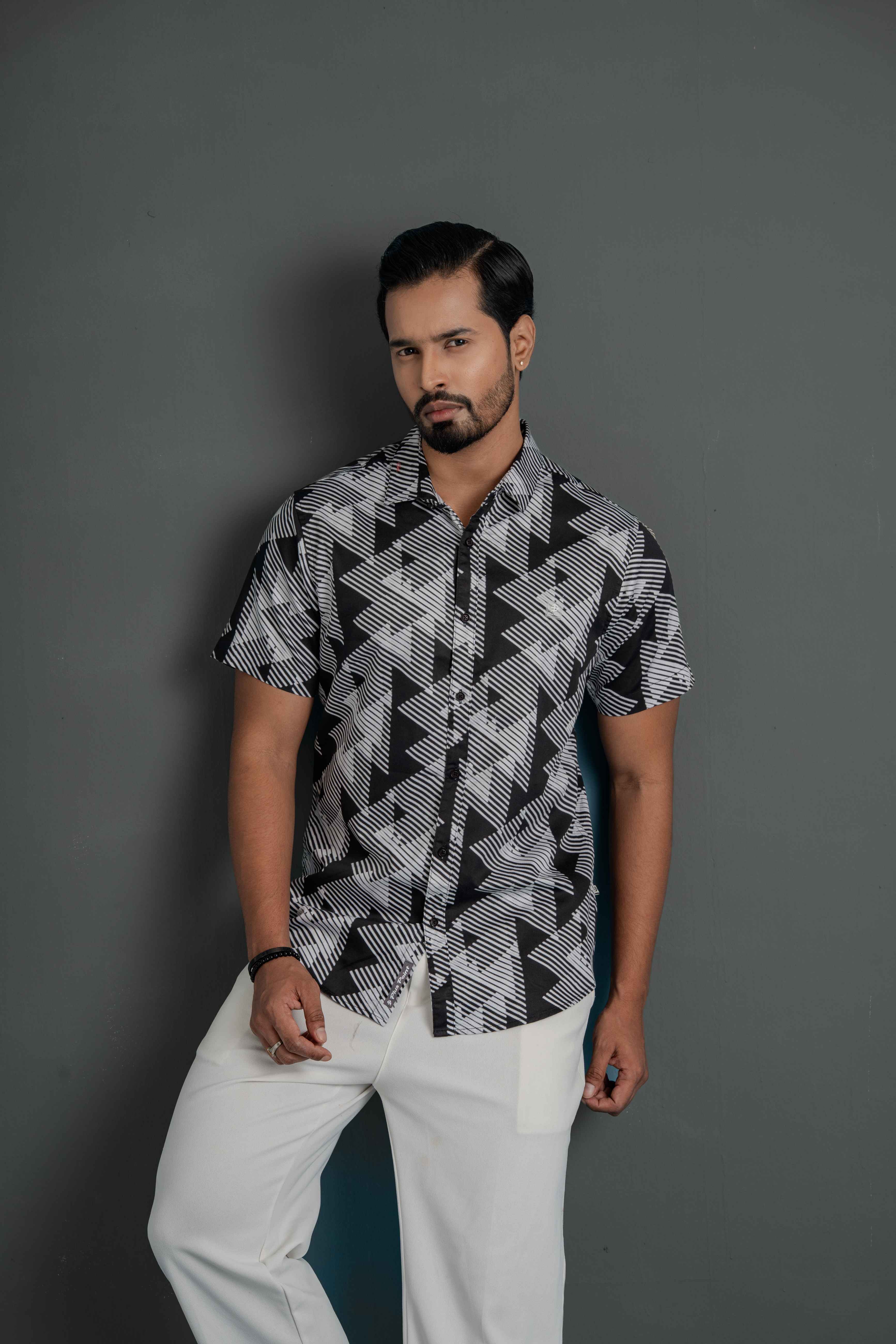 MENS HALF SLEEVE CASUAL SHIRT